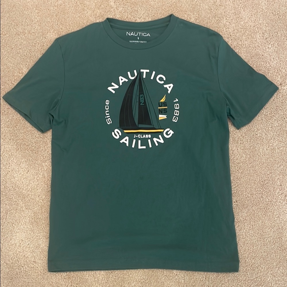 Nautica green tshirt, like new, size S
